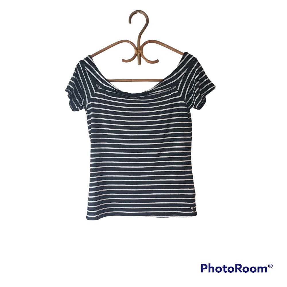 Guess Off The Shoulder Striped T-Shirt Size Medium